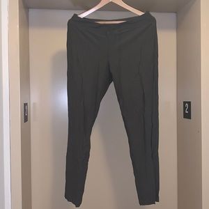 EILEEN FISHER Stretch Crepe Slim Ankle Pant